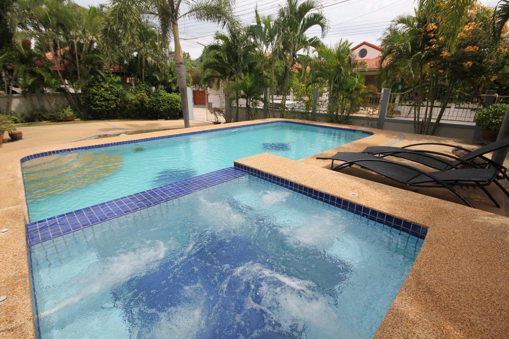 Cateriya Pool Villa