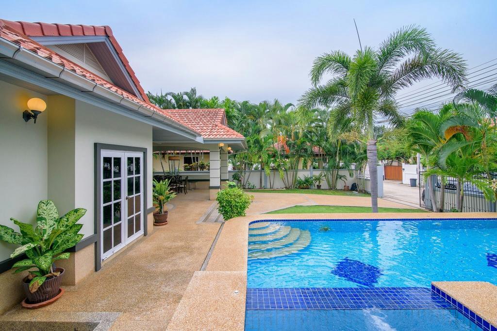 Cateriya Pool