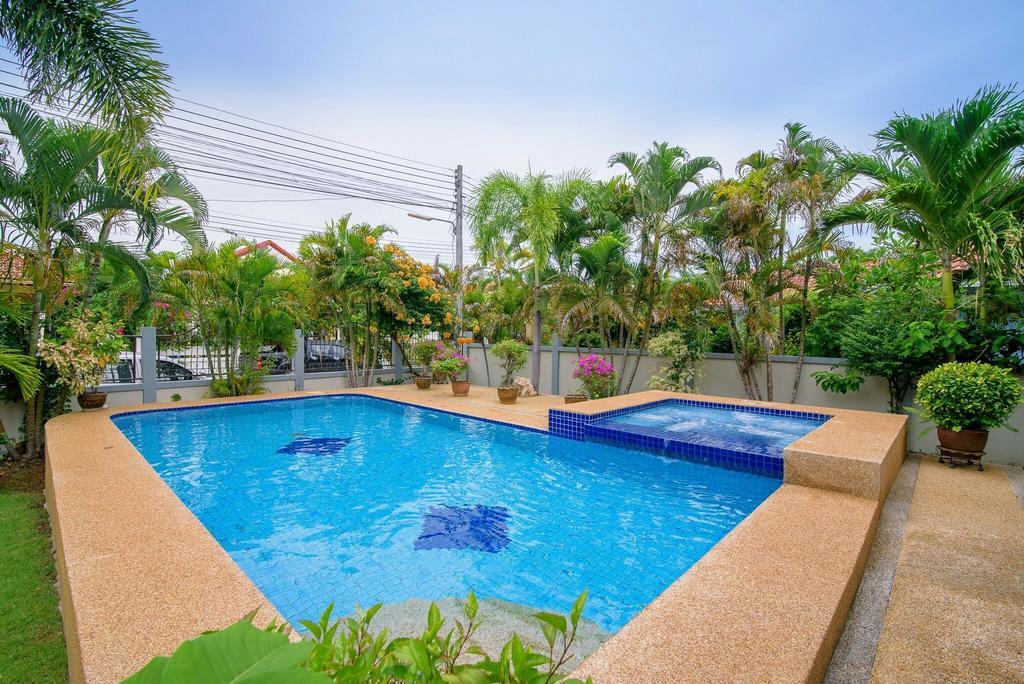 Cateriya Pool Hua Hin