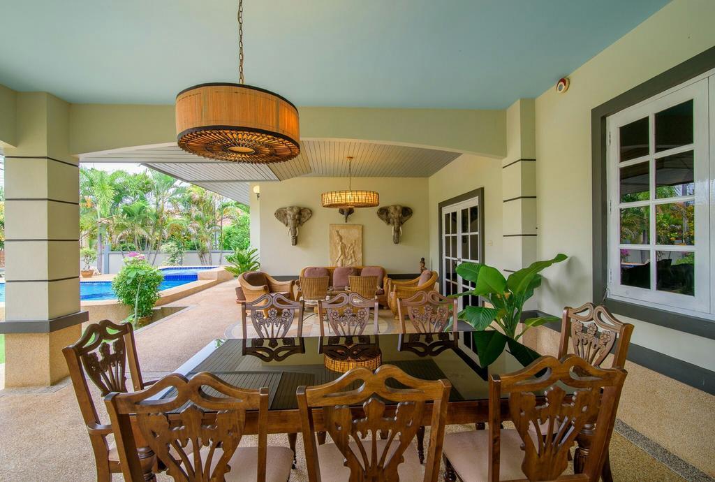 Cateriya Pool Villa *