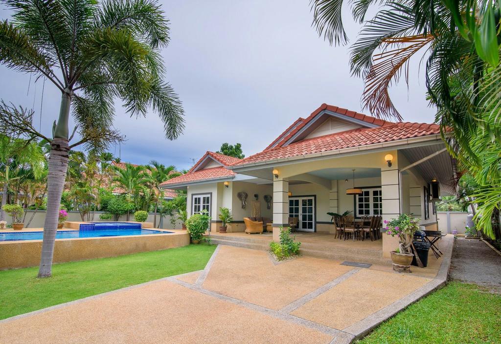 Cateriya Pool